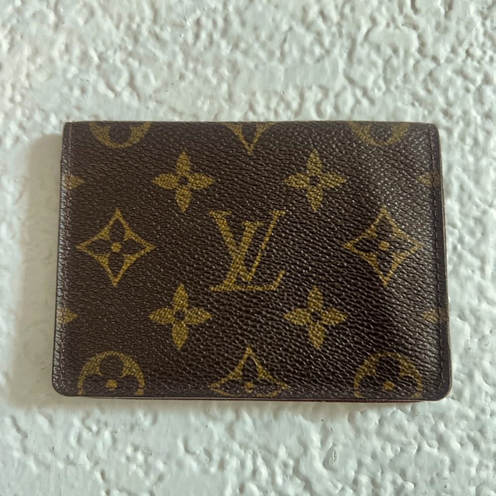 Louis Vuitton Monogram Card Holder!